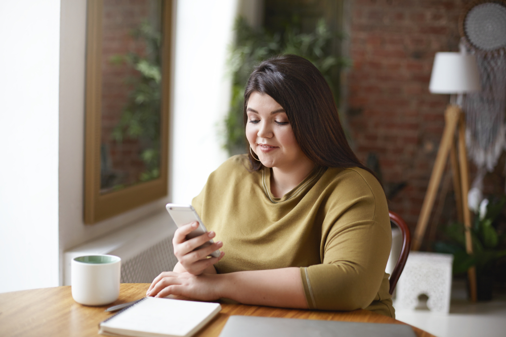 Patient researching the difference between brand and non-brand weight loss injections